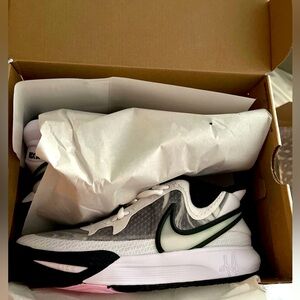 Selling Nike Kyrie brand new Sneakers US 6 for Women